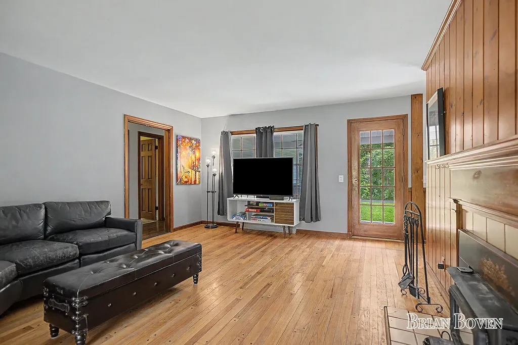 4383 Honey Creek Avenue NE Cannon Township MI 49301