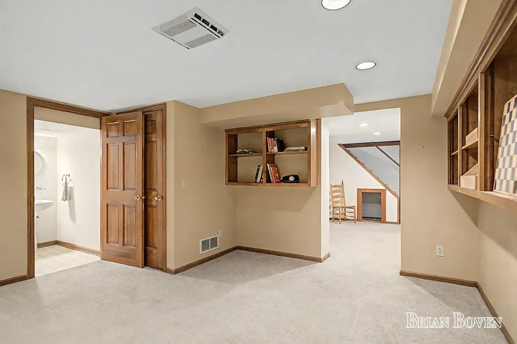 4383 Honey Creek Avenue NE Cannon Township MI 49301