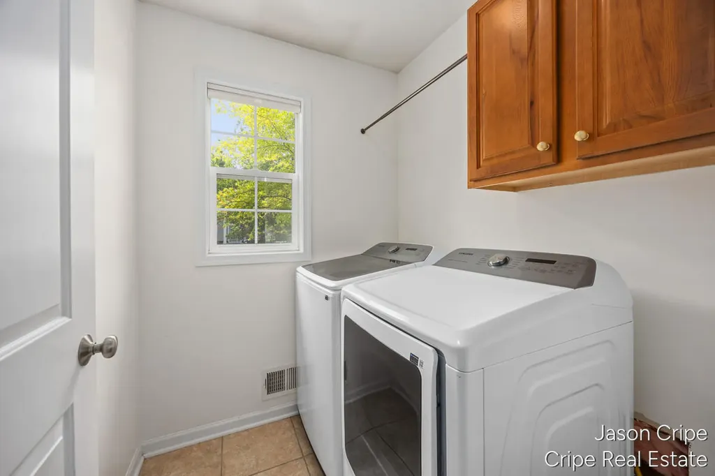 3523 Long Grove Drive SE Kentwood City MI 49512