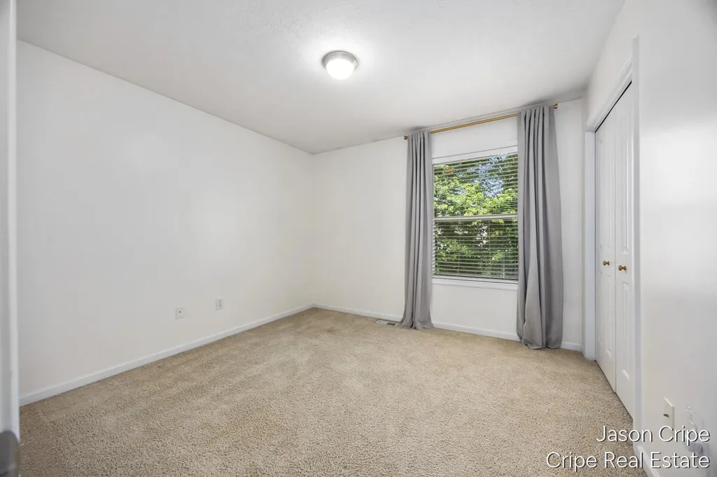 3523 Long Grove Drive SE Kentwood City MI 49512