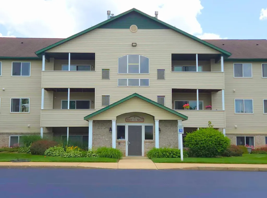 8621 S Jasonville Court SE Caledonia Township MI 49316