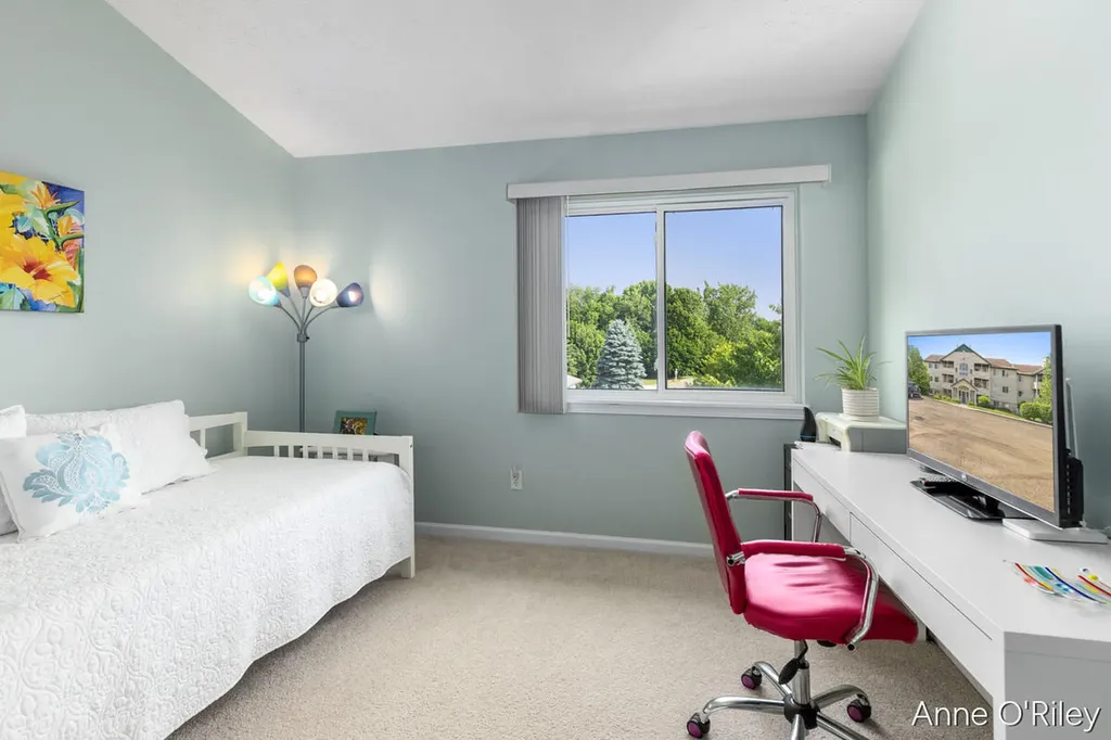 8621 S Jasonville Court SE Caledonia Township MI 49316
