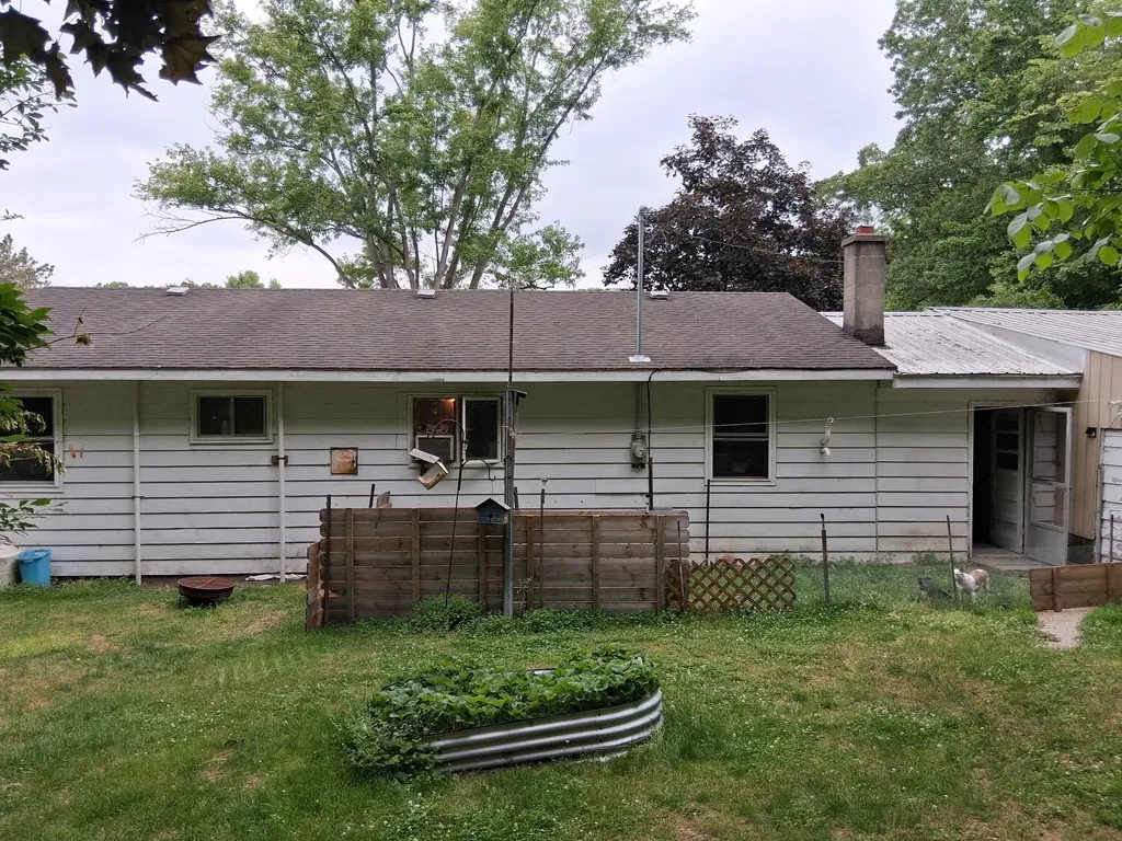 956 Prairie Creek Road Ionia Township MI 48846