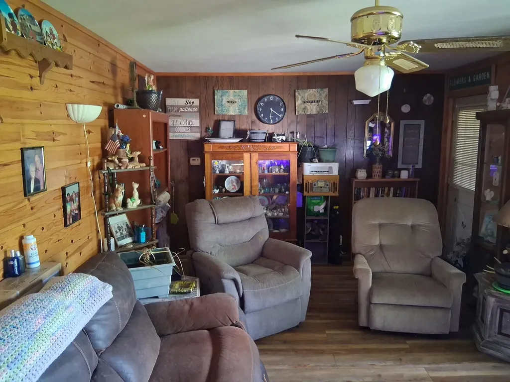956 Prairie Creek Road Ionia Township MI 48846