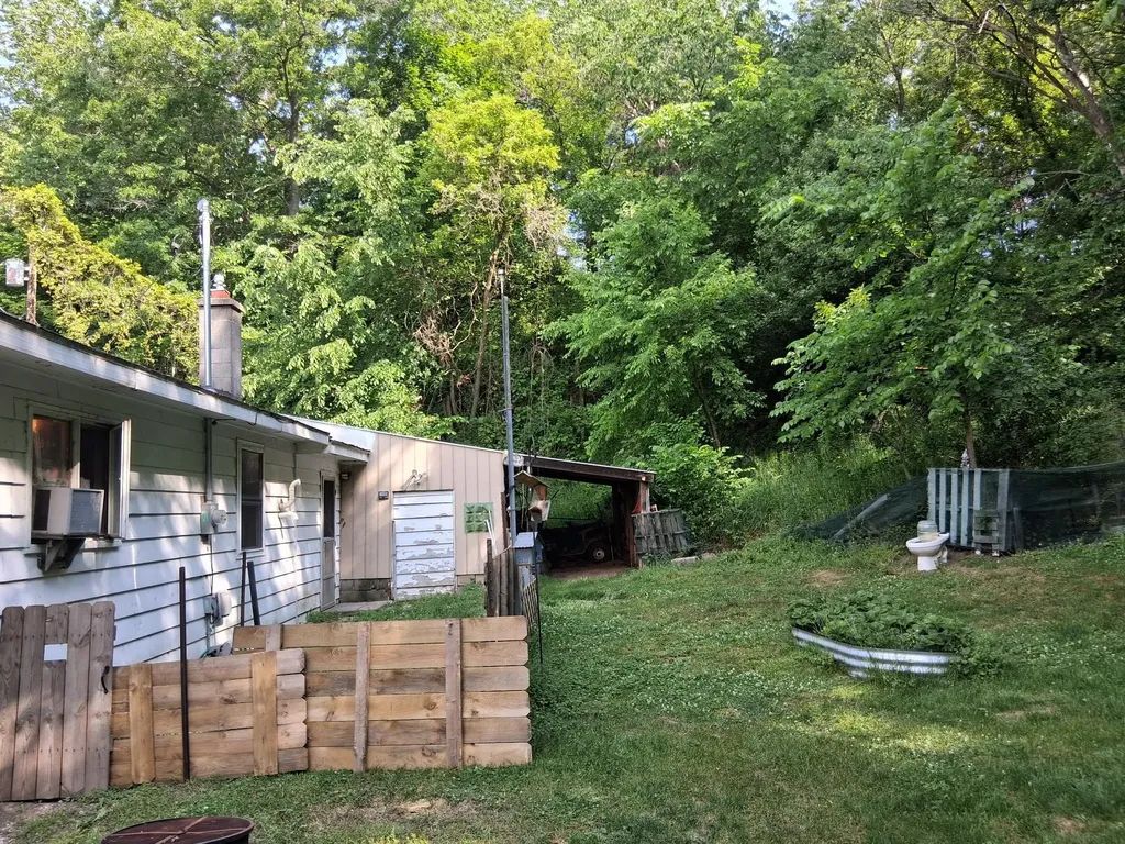 956 Prairie Creek Road Ionia Township MI 48846
