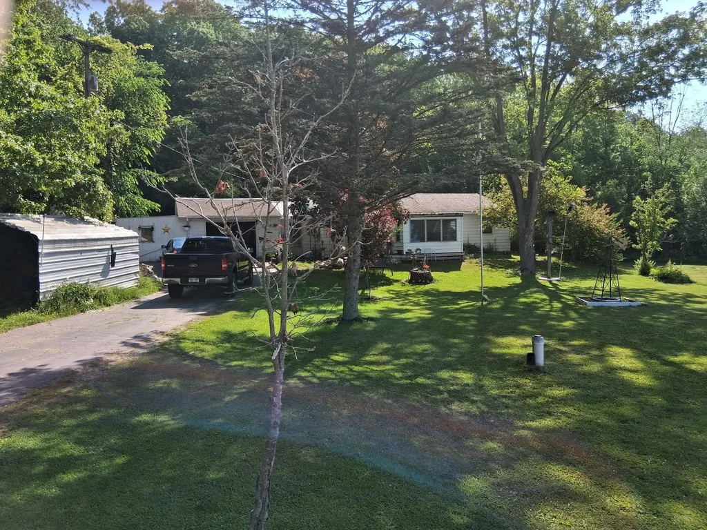 956 Prairie Creek Road Ionia Township MI 48846