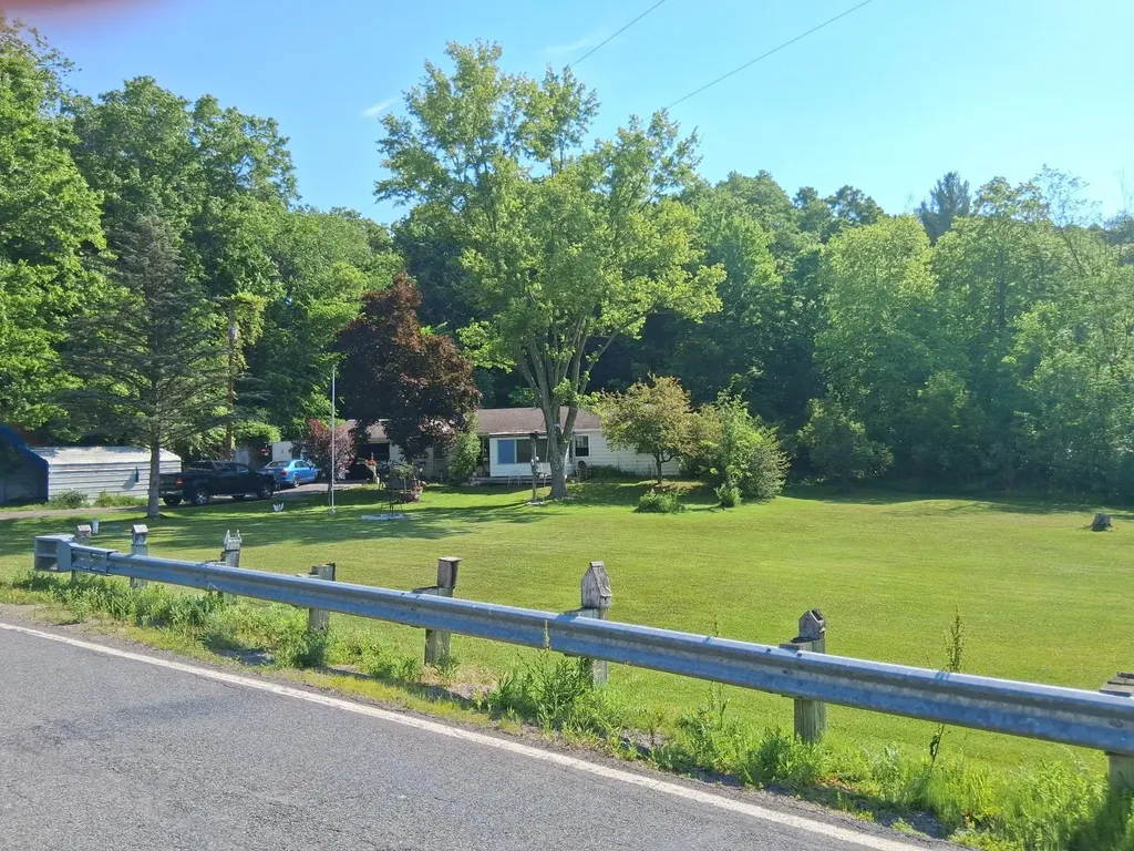 956 Prairie Creek Road Ionia Township MI 48846