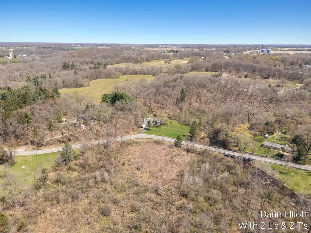 956 Prairie Creek Road Ionia Township MI 48846