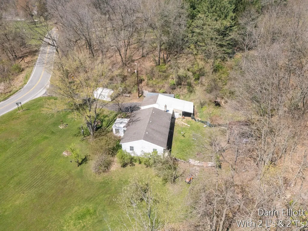 956 Prairie Creek Road Ionia Township MI 48846