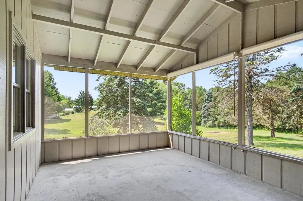 9941 Courtland Drive NE Courtland Township MI 49341