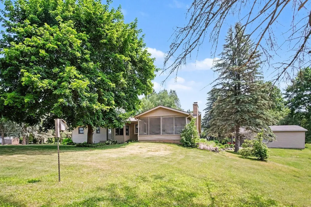 9941 Courtland Drive NE Courtland Township MI 49341