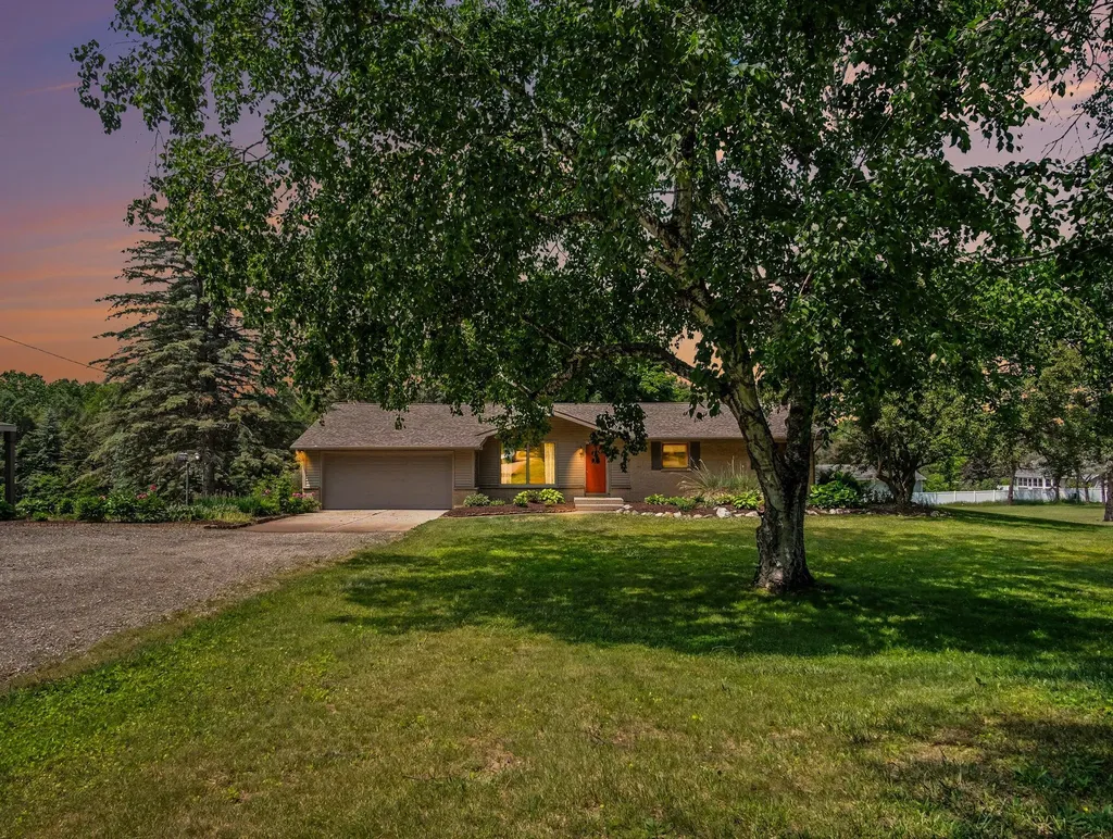 9941 Courtland Drive NE Courtland Township MI 49341
