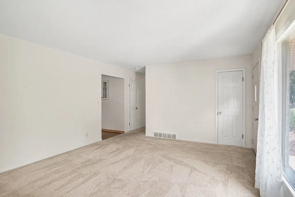 9941 Courtland Drive NE Courtland Township MI 49341