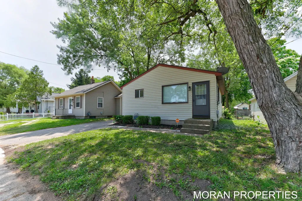 248 Himes Street SE Wyoming City MI 49548