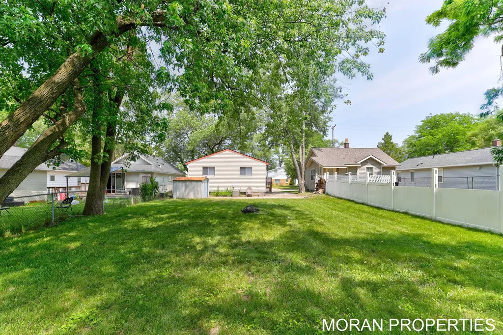 248 Himes Street SE Wyoming City MI 49548