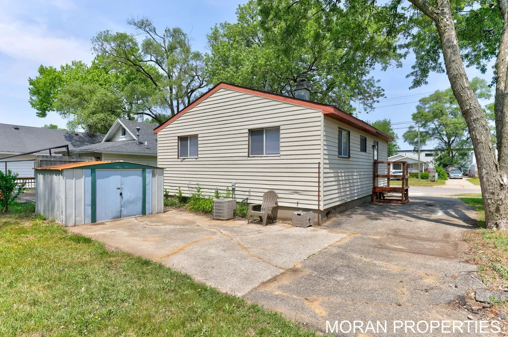 248 Himes Street SE Wyoming City MI 49548
