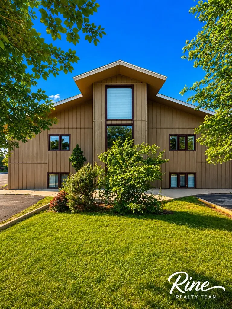 2650 Mcleod Drive N Saginaw Charter Township MI 48604