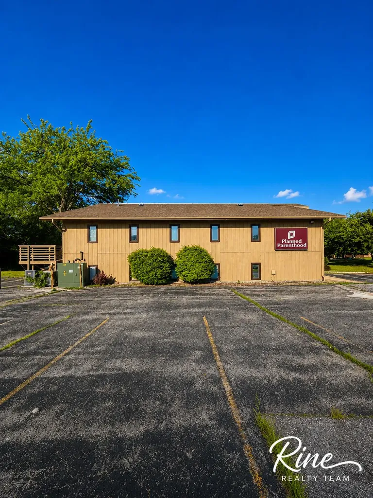 2650 Mcleod Drive N Saginaw Charter Township MI 48604