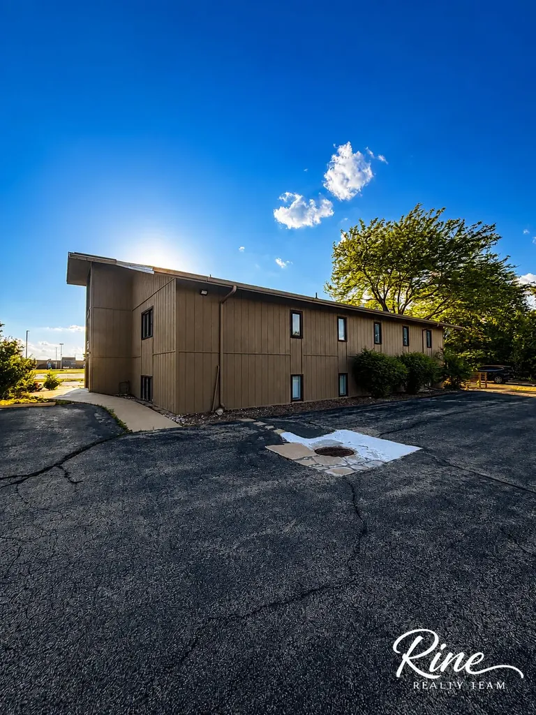 2650 Mcleod Drive N Saginaw Charter Township MI 48604