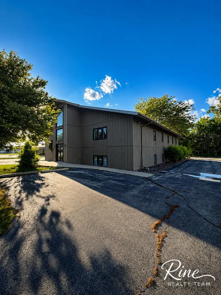 2650 Mcleod Drive N Saginaw Charter Township MI 48604