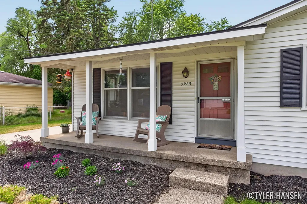 3923 Jupiter Avenue NE Plainfield Charter Township MI 49525