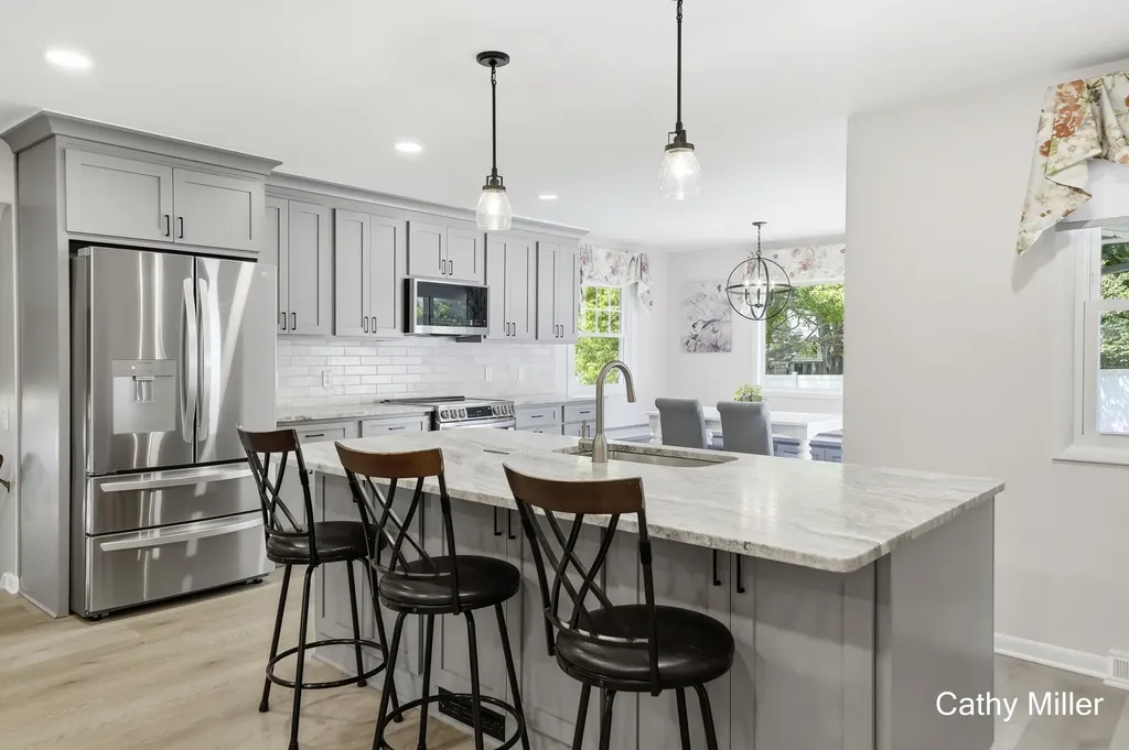 2223 Rosewood Avenue SE Grand Rapids City MI 49506