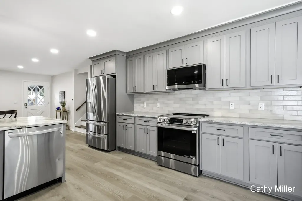 2223 Rosewood Avenue SE Grand Rapids City MI 49506
