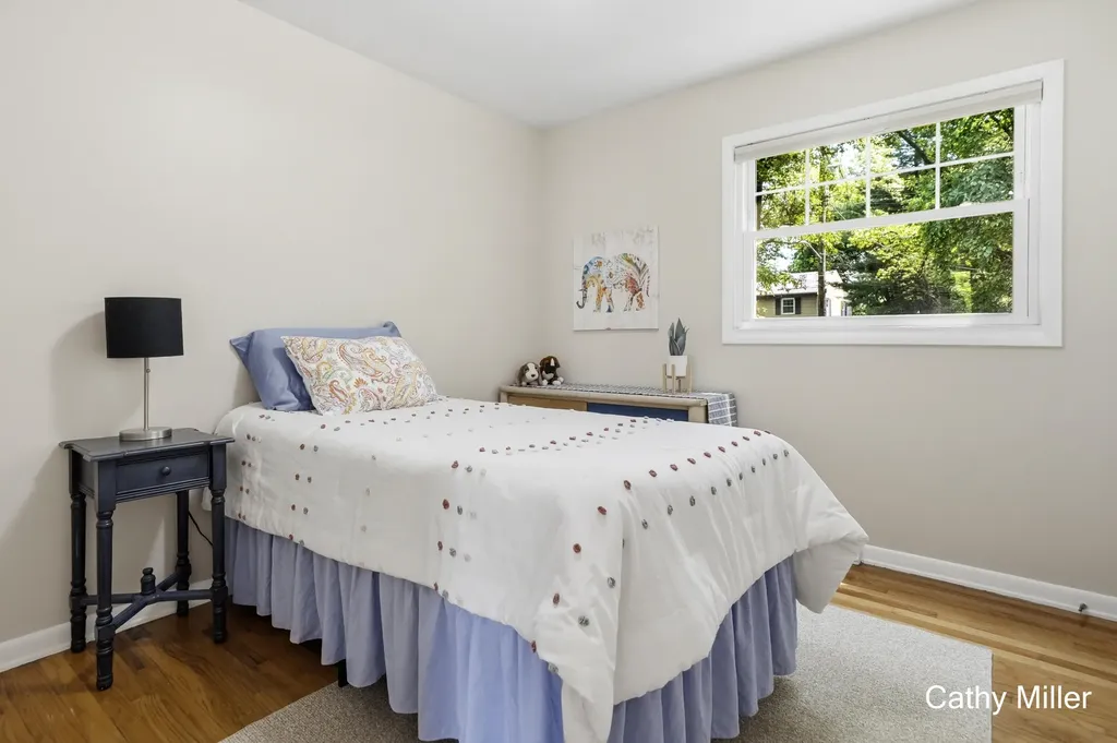 2223 Rosewood Avenue SE Grand Rapids City MI 49506
