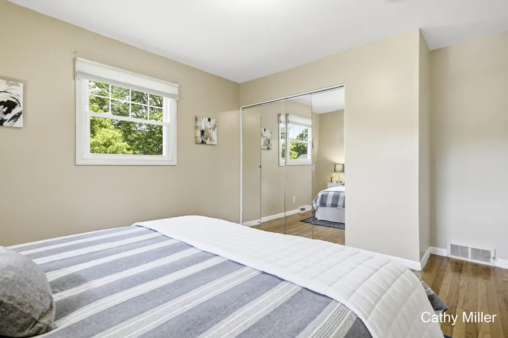 2223 Rosewood Avenue SE Grand Rapids City MI 49506