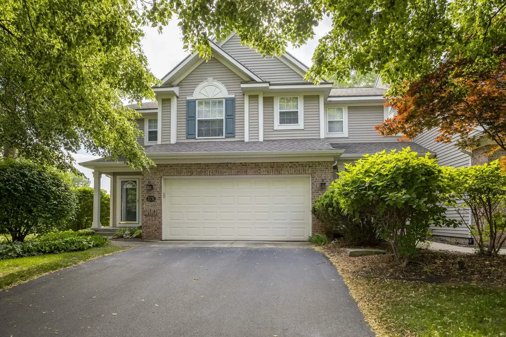 3731 Old Elm Drive SE Kentwood City MI 49512