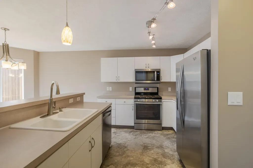 3731 Old Elm Drive SE Kentwood City MI 49512