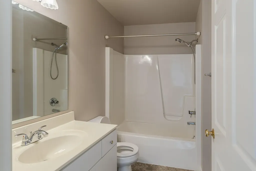 3731 Old Elm Drive SE Kentwood City MI 49512
