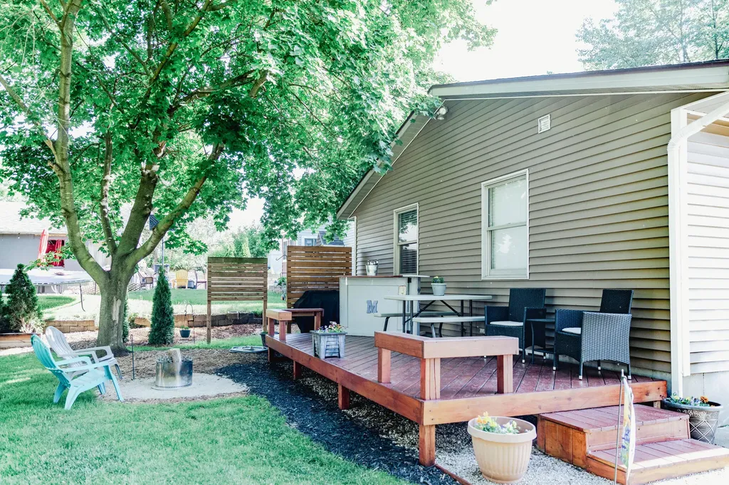 1012 Calvary Avenue NW Grand Rapids City MI 49504