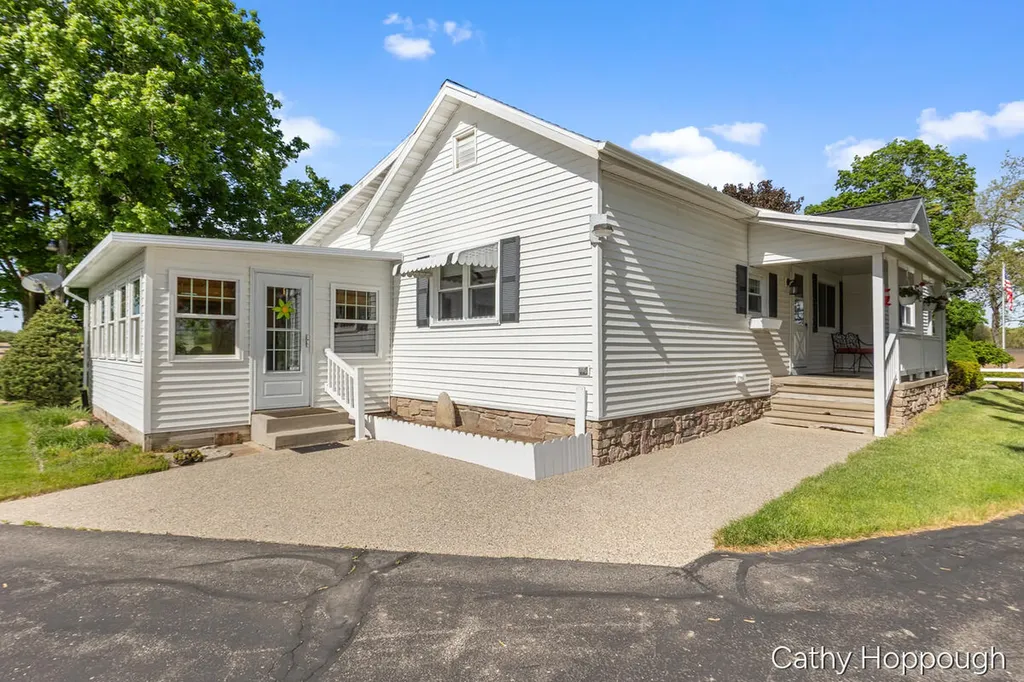 3975 Stage Road Ronald Township MI 48846