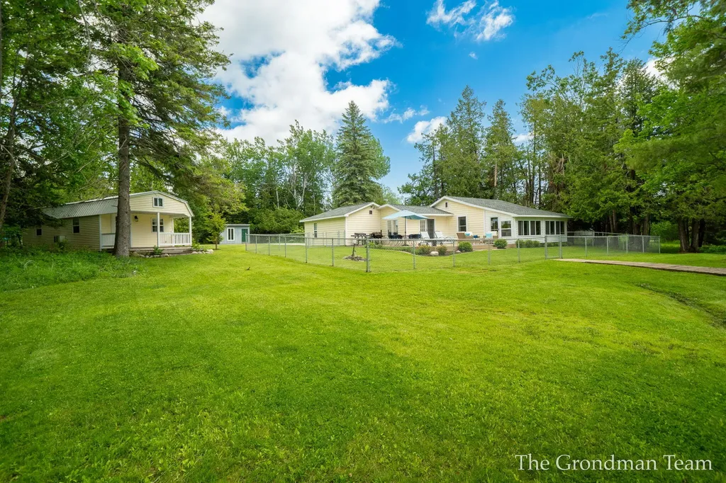 7170 Spring Street Alanson Village MI 49706