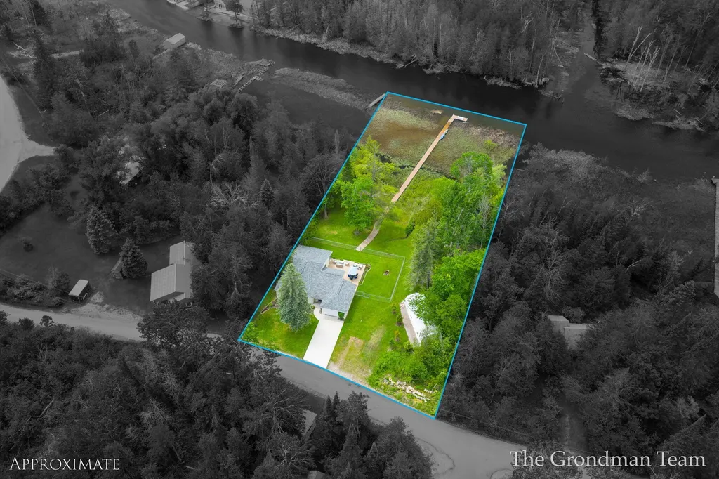 7170 Spring Street Alanson Village MI 49706