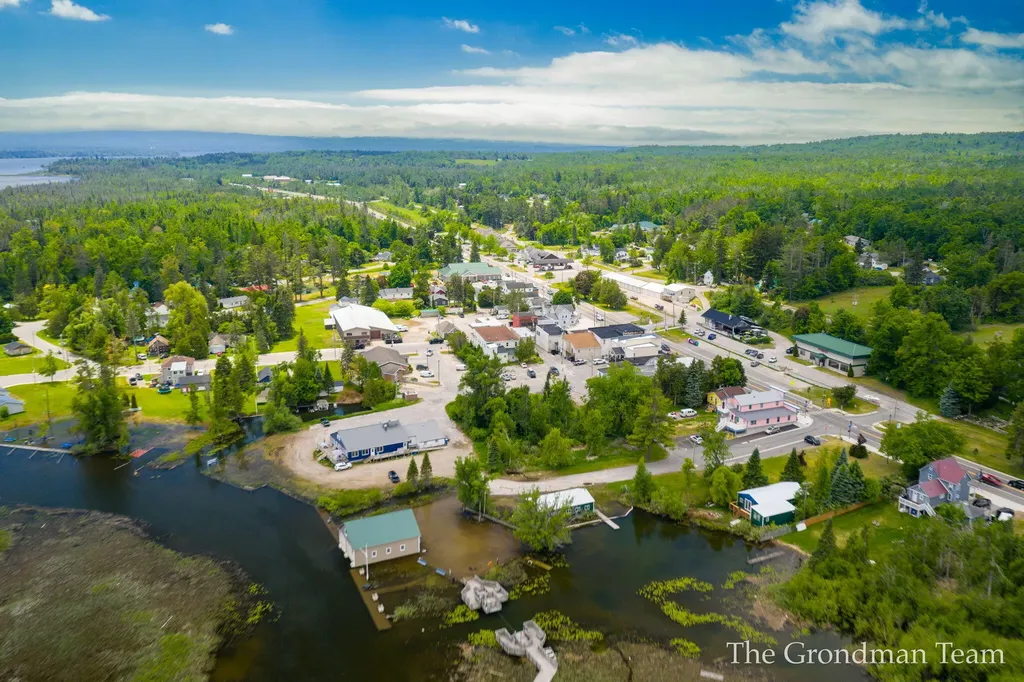 7170 Spring Street Alanson Village MI 49706