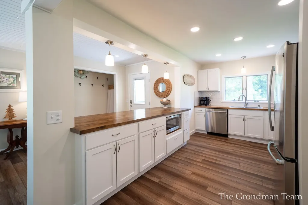 7170 Spring Street Alanson Village MI 49706