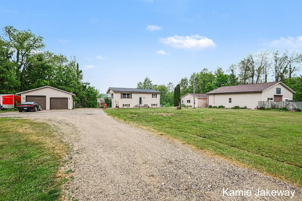 8395 Mcarthur Avenue NE Grattan Township MI 48809