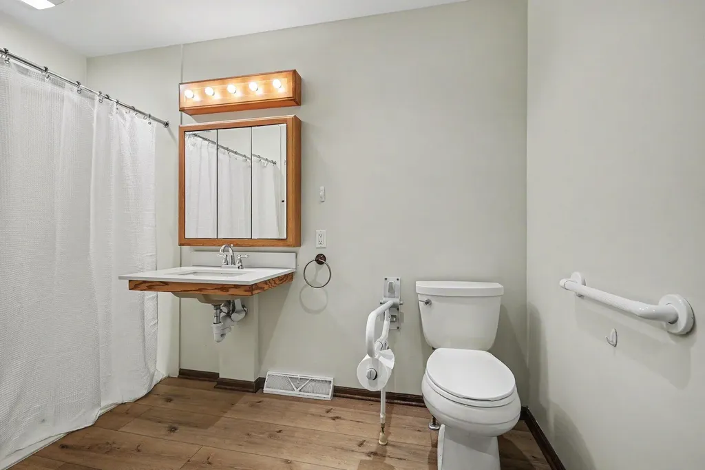 4859 Meadowview Court Hudsonville City MI 49426