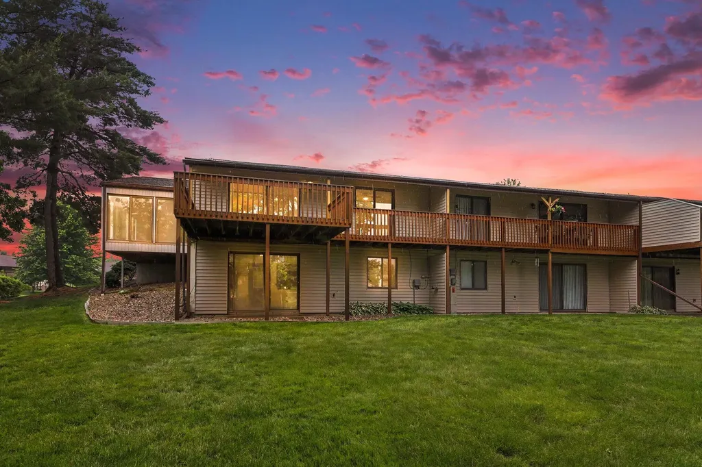 4859 Meadowview Court Hudsonville City MI 49426