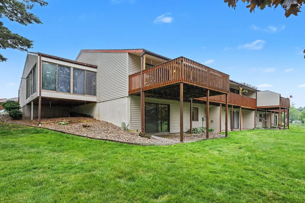 4859 Meadowview Court Hudsonville City MI 49426
