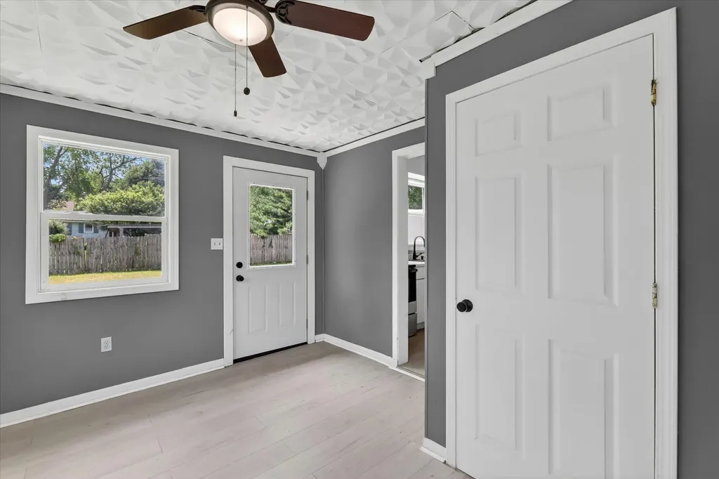 736 W Green Street Hastings City MI 49058