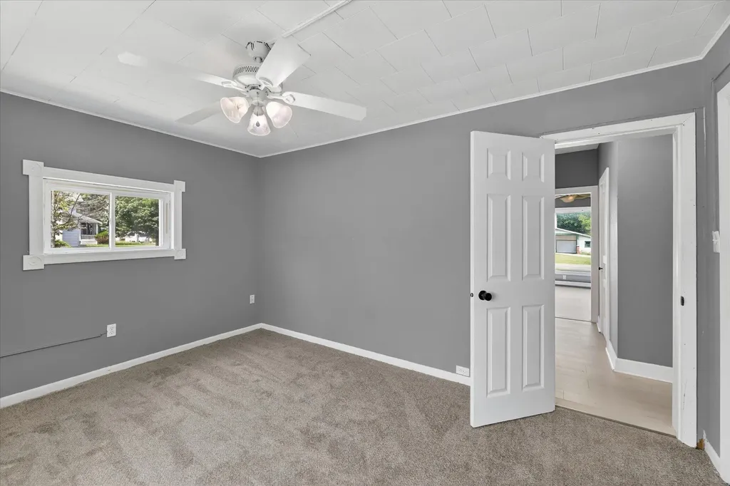 736 W Green Street Hastings City MI 49058