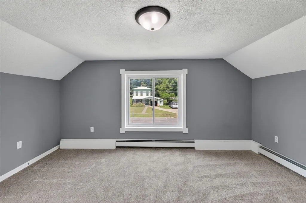 736 W Green Street Hastings City MI 49058