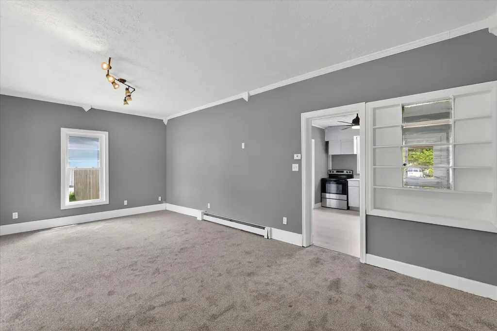 736 W Green Street Hastings City MI 49058