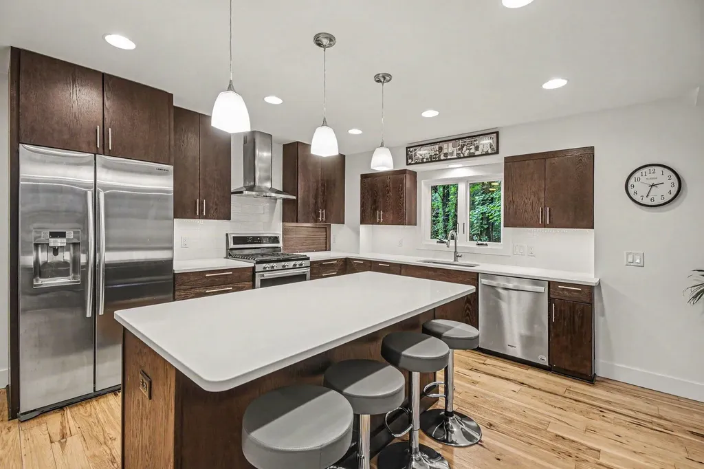 7606 Leyton Drive SE Cascade Charter Township MI 49301