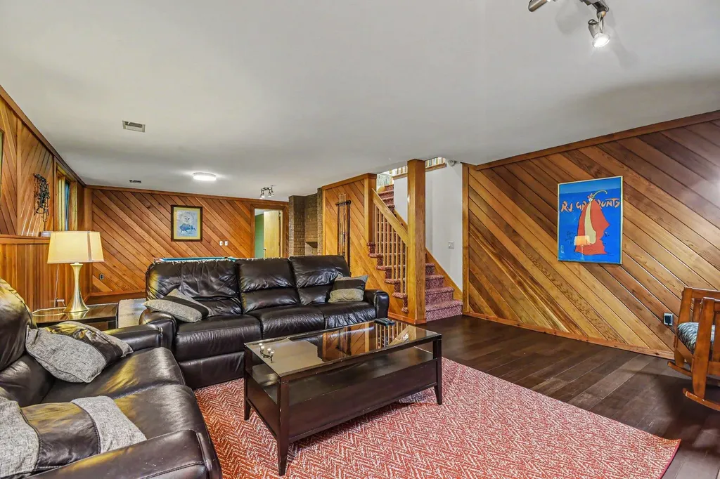 7606 Leyton Drive SE Cascade Charter Township MI 49301