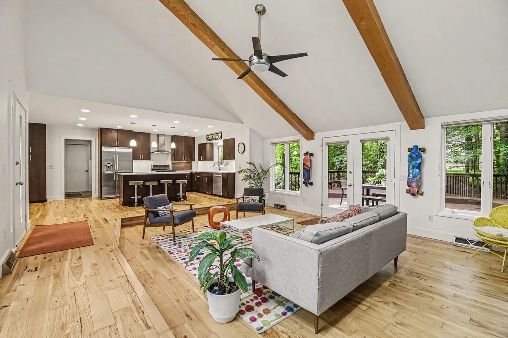 7606 Leyton Drive SE Cascade Charter Township MI 49301