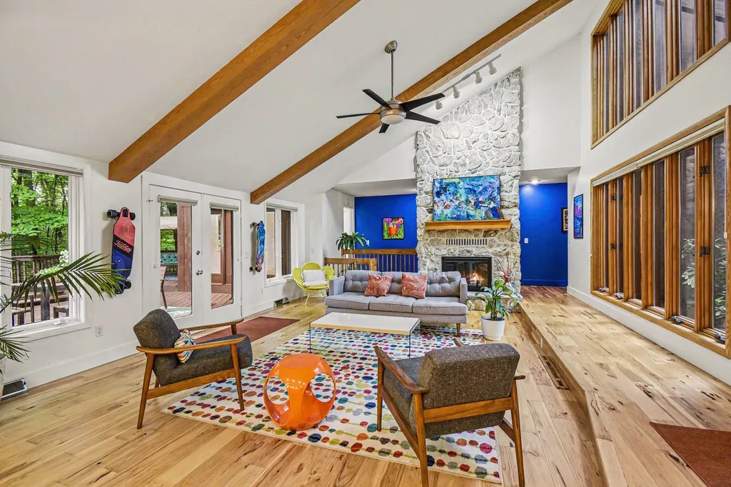 7606 Leyton Drive SE Cascade Charter Township MI 49301